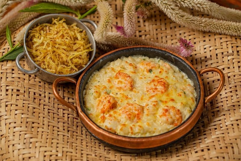 Mangai Shopping ID: Comida nordestina, buffet variado, pratos regionais e happy hour.