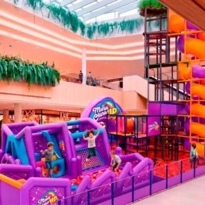 Shopping: Jockey Plaza Shopping - Estacionamento — 5