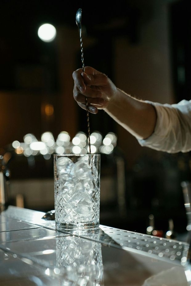 D’elite Bar - Bartenders