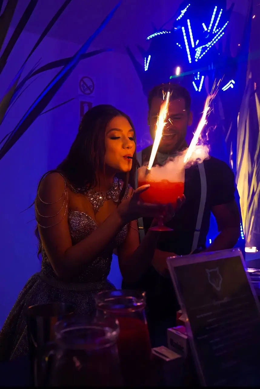 Bar: WOLF OPEN BAR | Bar de Drinks e Entretenimento